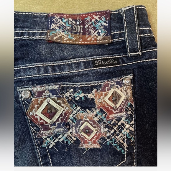 NWOT Miss Me Signature Straight Sequin Aztec Jeans - Picture 5 of 10